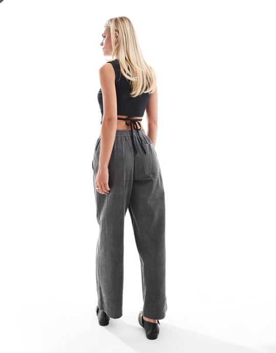 ASOS DESIGN Petite cordbyxor i kolgrått - Image 4