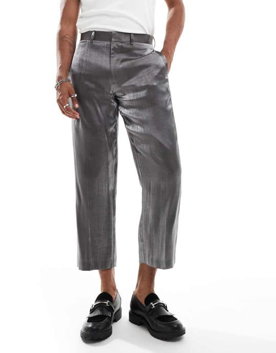 ASOS DESIGN raka korta kostymbyxor i silvermetall - Image 1