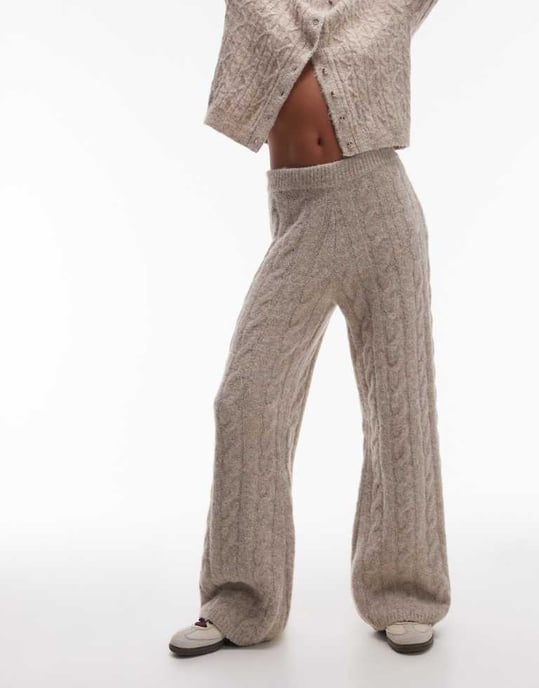 Topshop stickad fluffig kabelbyxa i havremjölk - Image 3