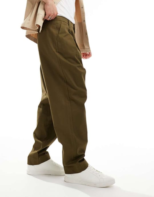ASOS DESIGN ballongchinos med veck i grön - Image 4