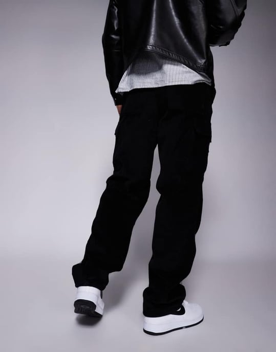 ASOS DESIGN baggy kordbyxor med fickor i svart - Image 3