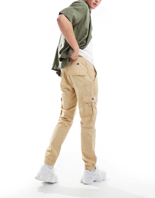 Tommy Jeans Ethan cargobyxor i beige - Image 3