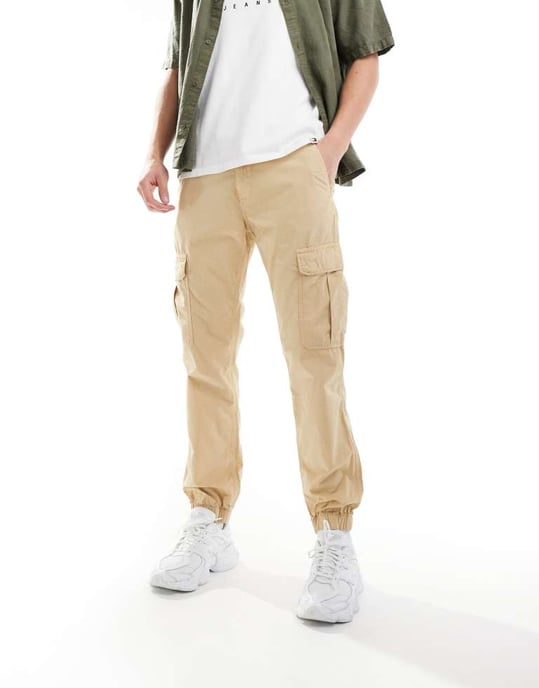 Tommy Jeans Ethan cargobyxor i beige - Image 4