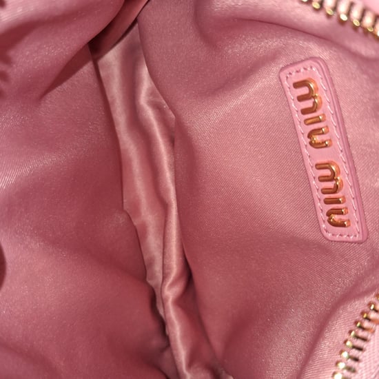Miu Miu Wander Matelassé Hobo Tas in Roze Lamsskinleer - Image 5