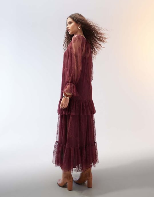ASOS DESIGN volangdetalj spets maxi klänning i vinröd - Image 3
