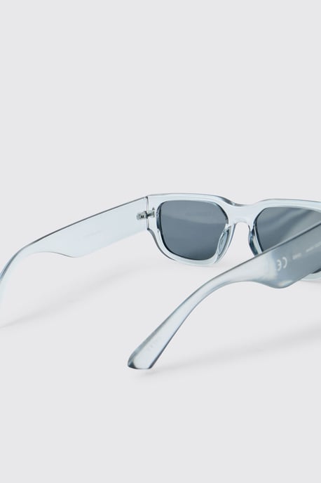 Clear Rim Wayfarer Sunglasses - Image 4