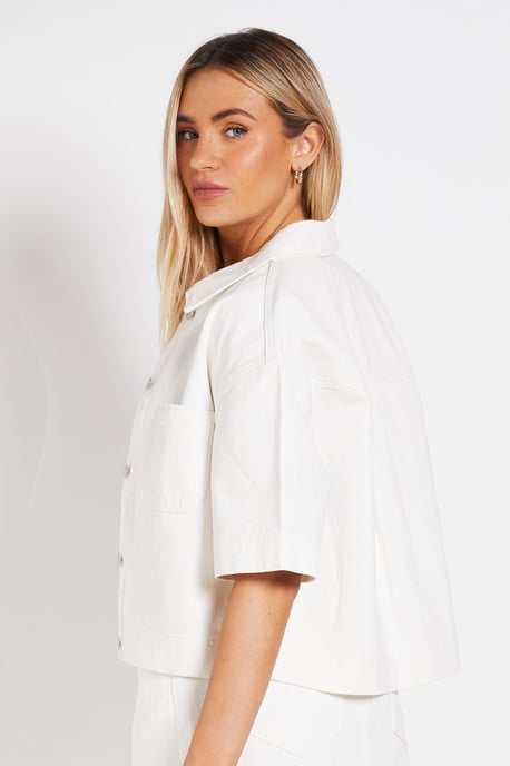 Boxy Cropped Denim Jacket - Image 4