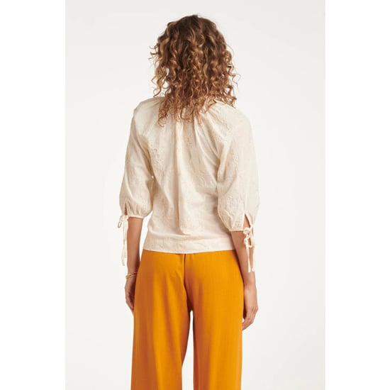 Smashed Lemon Luchtige off- blouse met sierlijk borduurwerk | - Image 2