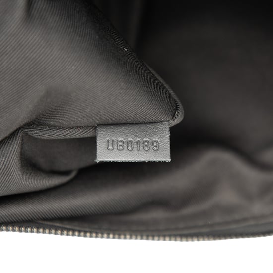 Tweedehands Monogram Shadow Discovery Pochette - Image 6