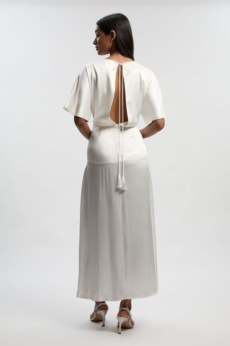 Satin Back Crepe Twist Detail Woven Midaxi Dress - Image 4