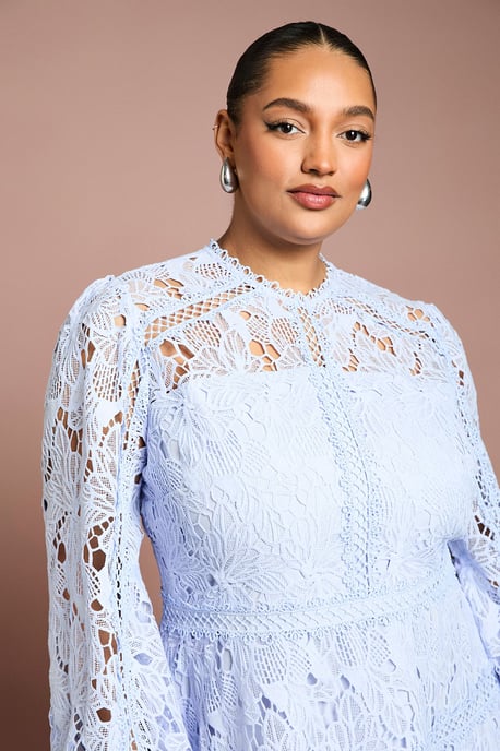 Plus Lace Panelled Long Sleeve Dress - Image 4