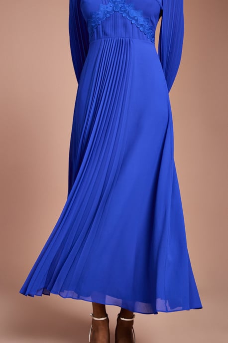 Pleat Detail Lace Trim Maxi Dress - Image 2