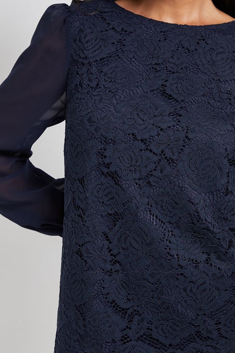 Petite Lace Chiffon Cowl Back Shift Dress - Image 4
