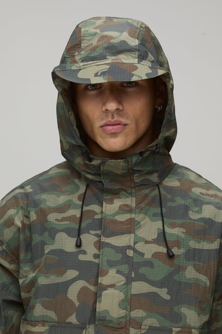 Oversized Boxy Camo Ripstop Sports Cagoule - Image 3