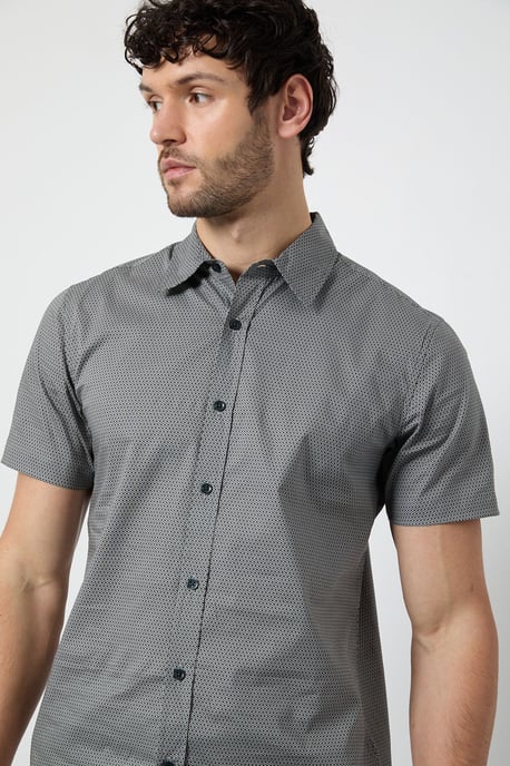 White Geometric Print Short Sleeve Shirt - Image 4