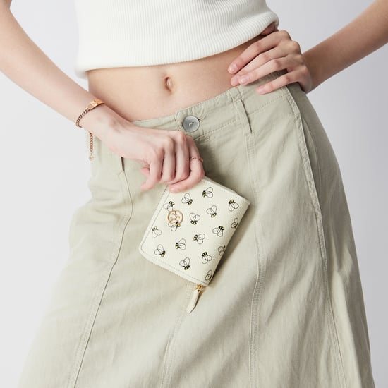 Victoria Hyde Avila Purse White Bee Pattern - Image 4