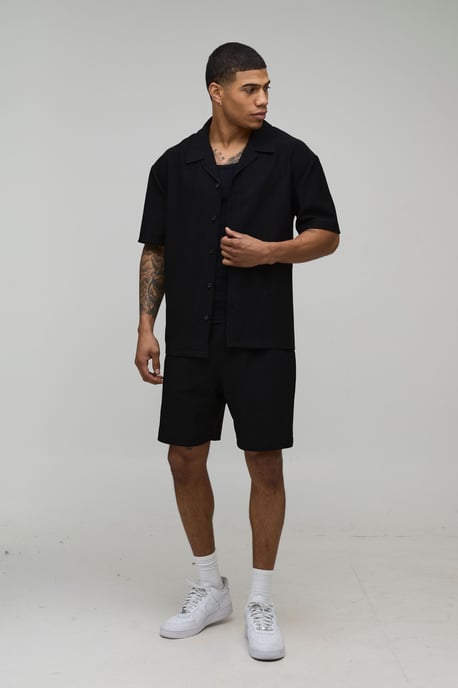Oversized Shirt and Relaxed Mid Length Short Pleated Set - Image 4