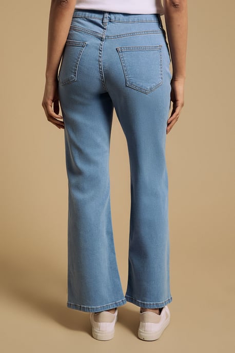 Petite Comfort Stretch Bootcut Jeans - Image 3