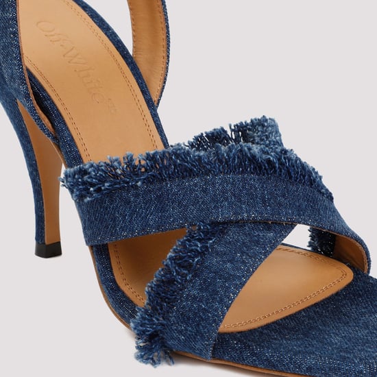Curvy Heel Denim Sandalen - Image 3