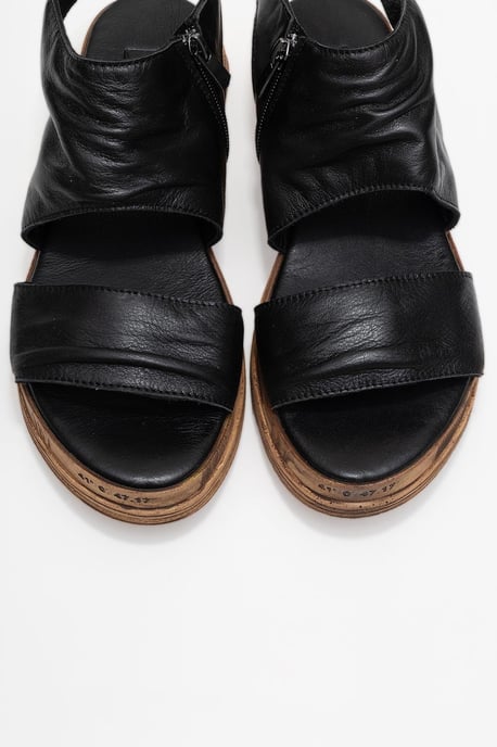 Lunas Leer Side-Zip Plat Hak Sandaal - Image 2