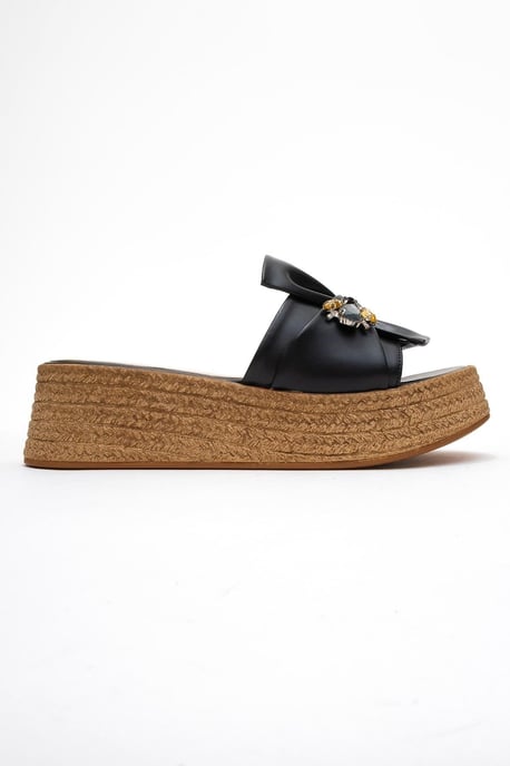 Shara Braided Bow & Bee Spänne Platå Sandal - Image 6