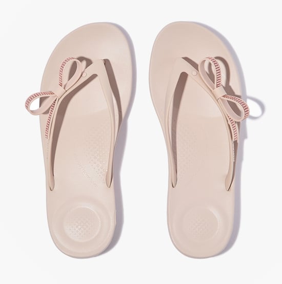 Fitflop Iqushion Glitz Womens Toe-post Sandals Nude Rose - Image 1