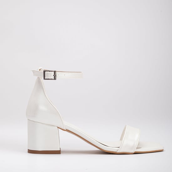 Rochelle Ivoor Bridal Sandalen with Ribbon - Image 6