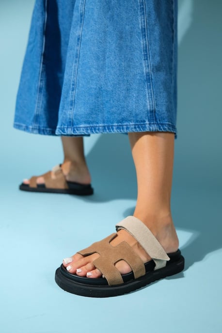Morte Läder Slide Sandal (Women) - Image 3