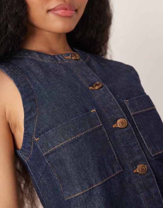 Nobody's Child Petite Ray denim mini pinafore dress in indigo - Image 2