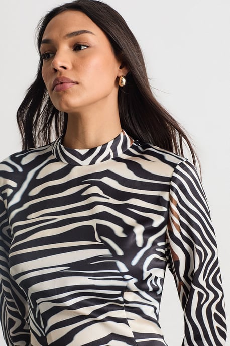 Zebra Printed Satin Panelled Maxi Dress - Image 4