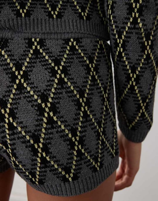 Reclaimed Vintage knitted short co-ord in argyle print - Image 2