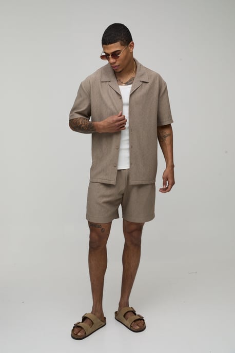 Oversized Shirt and Relaxed Mid Length Short Pleated Set - Image 4