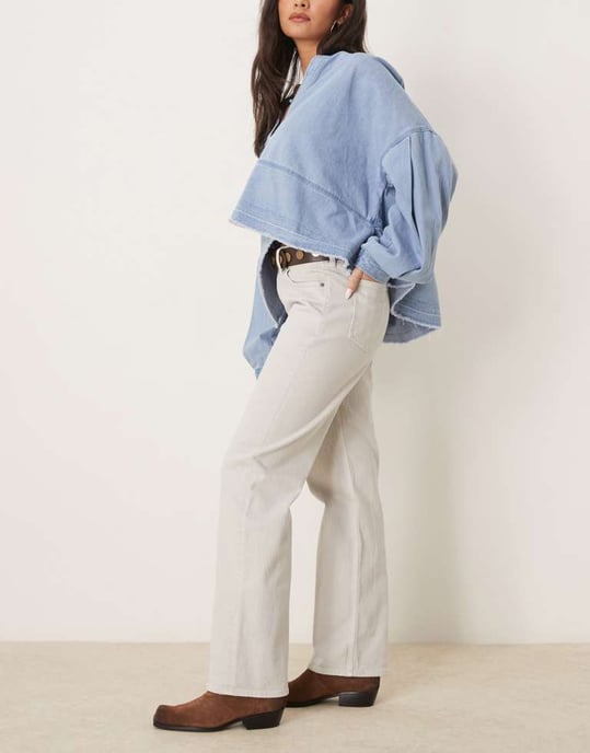 Abercrombie & Fitch low rise baggy fit jean in beige - Image 3