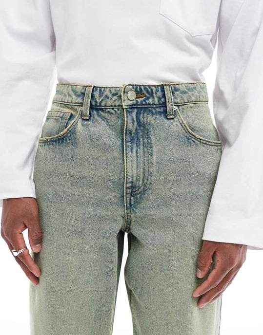 ASOS DESIGN baggy jeans with vintage tint in light wash blue - Image 4