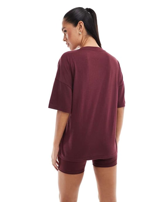Puma Evolve training t-shirt in burgundy - Image 4