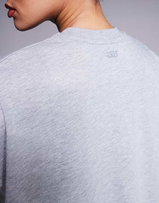 4505 Icon heavyweight cotton cropped t-shirt with quick dry finish in grey marl - Image 3