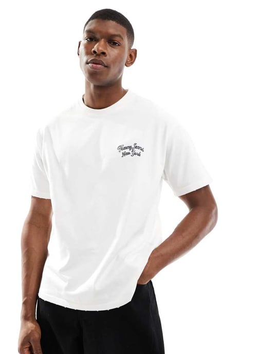 Tommy Jeans chest script logo t-shirt in off white - Image 2