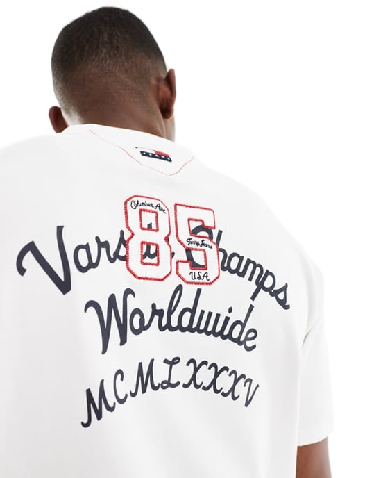 Tommy Jeans chest script logo t-shirt in off white - Image 3