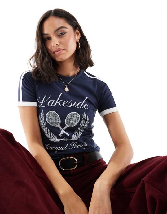 Cotton On fitted graphic longline tee in navy with lakeside graphic - Image 4