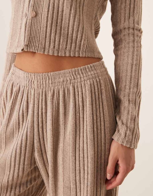 Miss Selfridge brushed chunky rib wide leg trouser in stone - Image 2