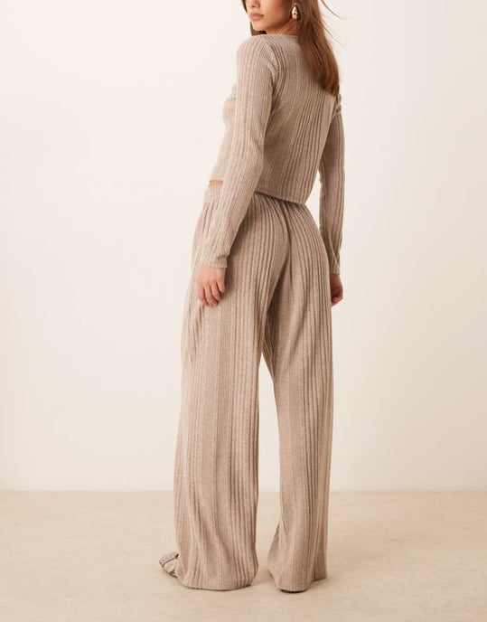 Miss Selfridge brushed chunky rib wide leg trouser in stone - Image 3