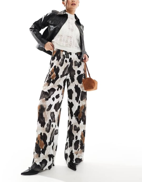 Vero Moda plisse wide leg trousers in abstract cow print - Image 3