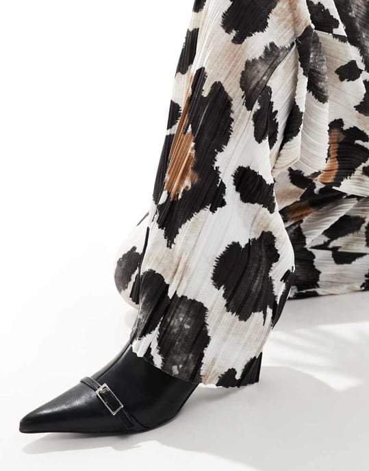 Vero Moda plisse wide leg trousers in abstract cow print - Image 4