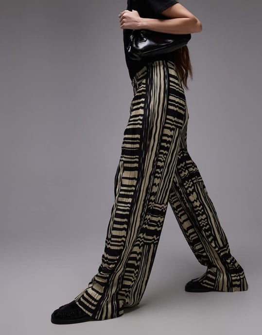 Topshop abstract print plisse wide leg trouser in multi - Image 2