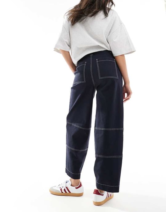ASOS DESIGN barrel leg trouser in navy with contrast stitch - Image 2
