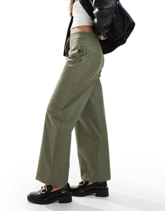 ASOS DESIGN barrel trousers with seam detail in khaki - Image 4
