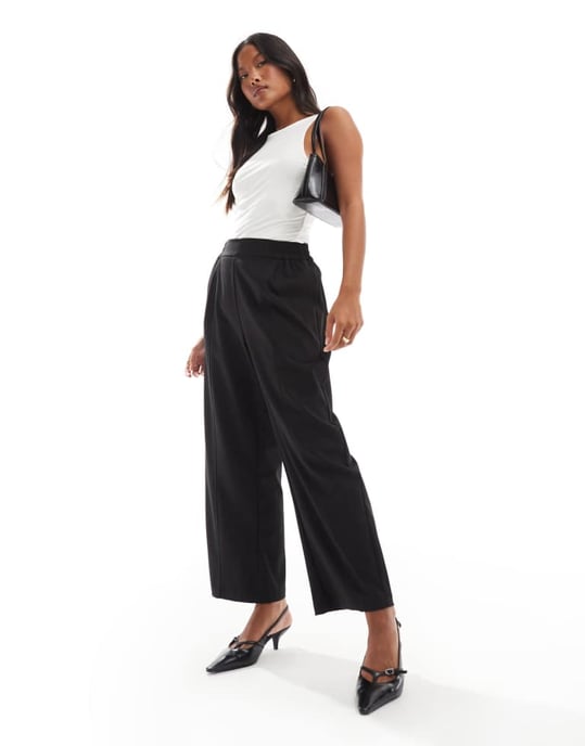 ASOS DESIGN Petite barrel leg pull on tailored trouser in black - Image 2