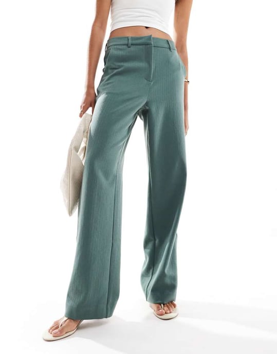 Vero Moda tailored herringbone wide leg co-ord trousers in dark forest green - Image 4