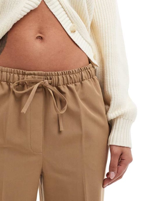 ASOS DESIGN tailored pull on trousers in camel - Image 4