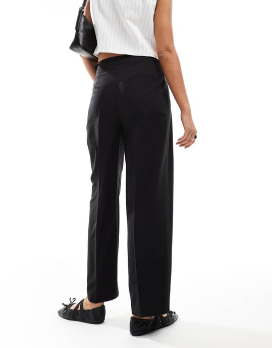 ASOS DESIGN tailored tapered trousers in black - Image 3